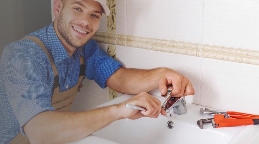 Professional clogged drains services in Richland, IN